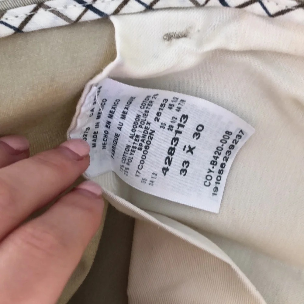 Men’s size 33x30 khakis - Picture 2 of 4